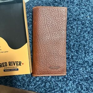 Red Rivet Brown Leather Key & Card Holder